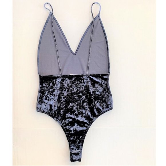 BCNU Crushed Velvet Bodysuit size S - Picture 3 of 5